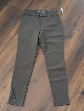 Old Navy Women's Chino Pants - Olive Brown